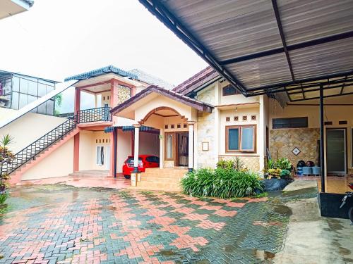 Sidomulyo Hotel | RedDoorz at Dewa Breeze Inn Near Paralayang