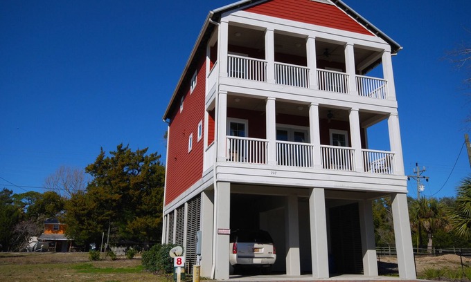 Steinhatchee House | Redfish House- Waterfront home overlooking the Steinhatchee River-2 boat slips