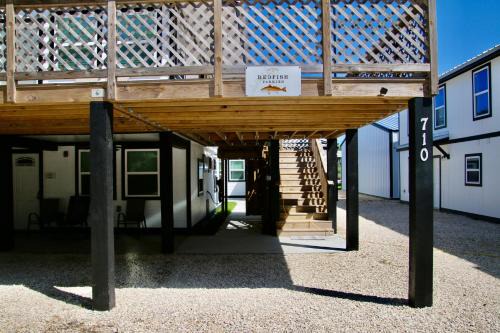 Port O Connor Cabin | Redfish Lodge - Port O'Connor