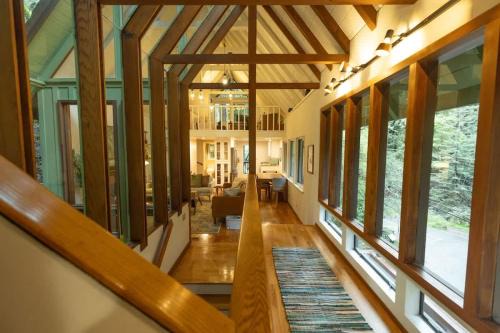 Mill Valley House | Redwood Treehouse Retreat Near Muir Woods w Deck