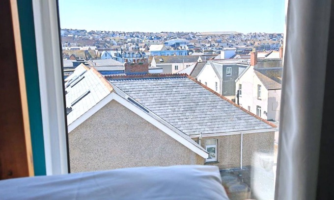 Newquay City Centre House | Reef Lodge