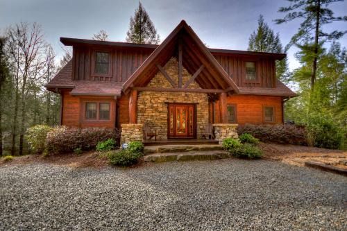 Cashes Valley House | Reel Creek Lodge - Fightingtown Creek Cabin