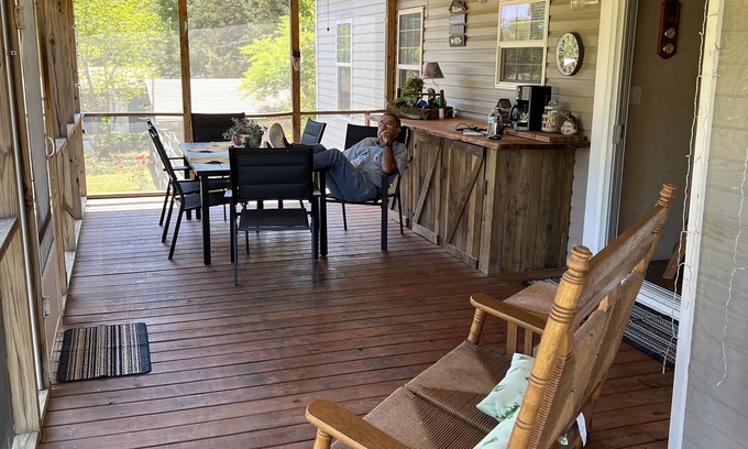 Eufaula House | "Reel Escape" in White Oak Shores