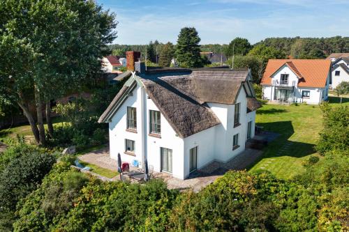 Freest House | Reetdachhaus im Fischerdorf