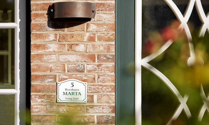 Utersum House | Reethüs Marta - right - Reethüs Marta (right)