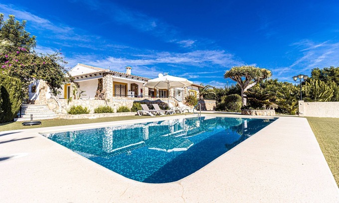 L'Alfas del Pi Villa | Ref 143)Beautiful 6 persons villa Albir/Alfaz close to the beach, sea view