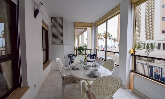 Torreblanca Apartment | Ref: 299 Beachfront 4 bedroom apartment with pool in Fuengirola