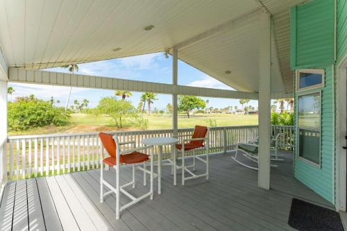 Port Isabel House | Refreshing Resort Getaway with Patio near the Bay