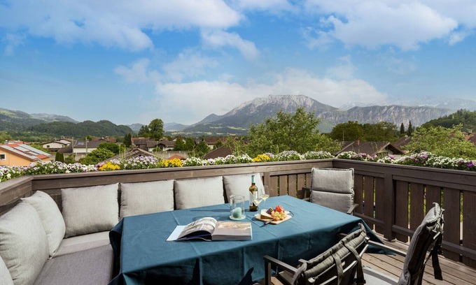 Oberaudorf Apartment | Refugium am Wilden Kaiser, 112 m² vacation apartment with two bedrooms and sauna