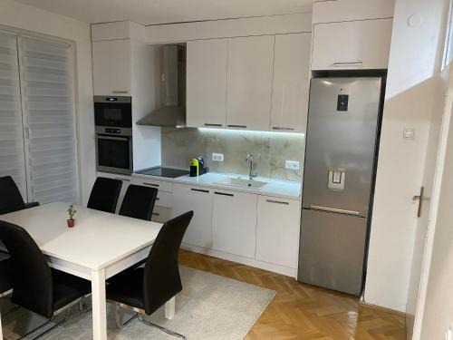 Pirot Apartment | Regal Comfort Apartment