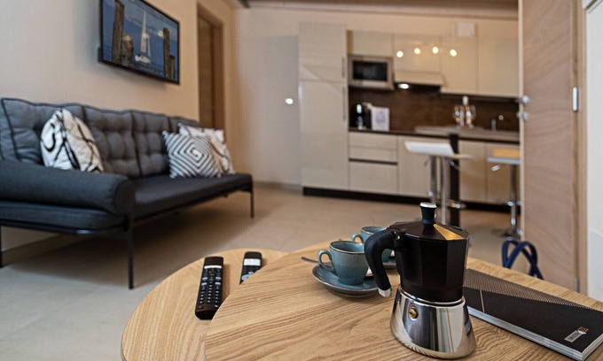 Pacengo Apartment | Regarda - Residenza GJ - G floor modern onebedroom apartment with roof terrace