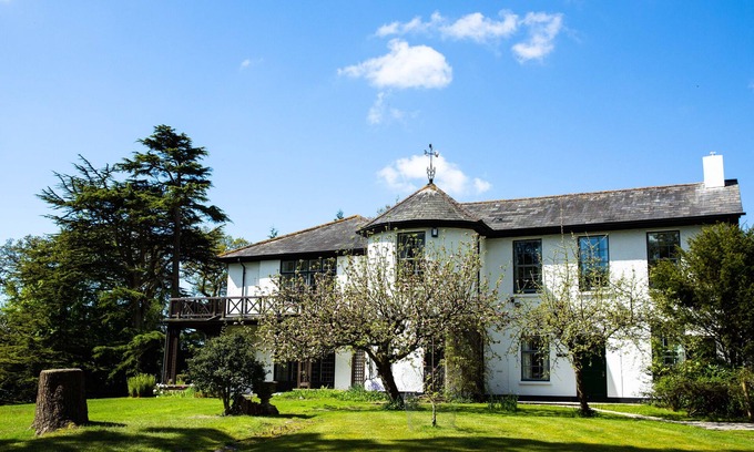 New Forest District House | Regency Elegance Combined With Modern Conveniences