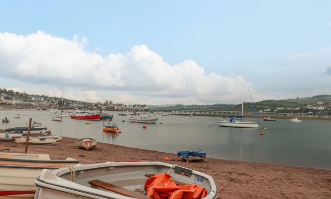 Teignmouth Cottage | Regents Deck