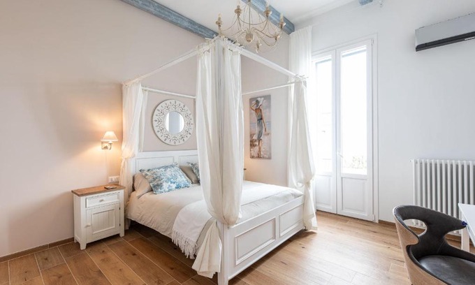 Monopoli Apartment | Regina Minor