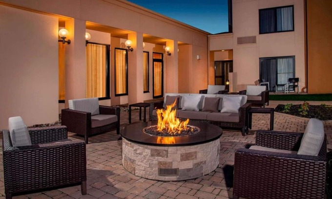 Newark Resort | Relax and Unwind! Pet-Friendly Property, Onsite Pool, Free Parking