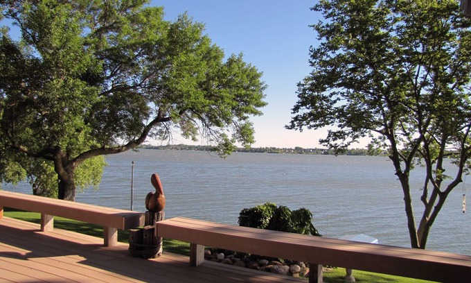 Chester Cabin | Relax at the Lighthouse Cabin @ Brant Lake Near Sioux Falls