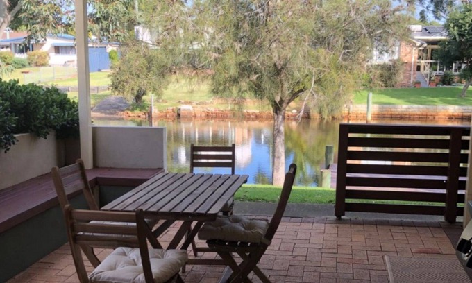 Sussex Inlet House | Relax By The River, TOP NOTCH