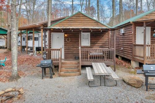 Gatlinburg - Pigeon Forge Other | Relax in a Mountain Cabin in the Smokies, Gatlinburg