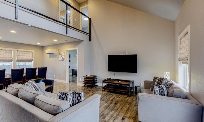 Lakeside House | Relax in Lakeside