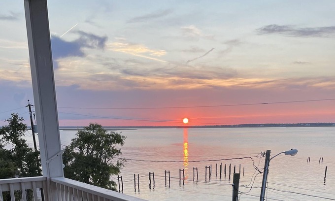 Bay St Louis House | Relax in our Bay St Louis Home & Pier, a quick 4-min Drive to Hollywood Casino