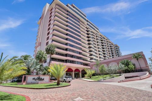 Mid Beach Apartment | Relax in Style 3BR 2BA Beach Condo in Oceanfront Resort Pools Gym Sauna 1507