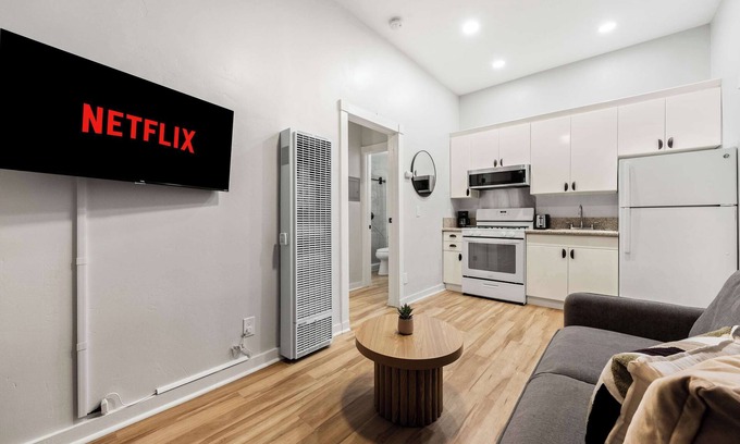 Sherman Heights Apartment | Relax in Stylish 1BR | Near Gaslamp & Little Italy