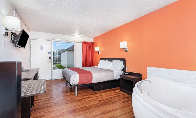 Summit Station Hotel | Relax Inn by OYO Columbus OH I 70
