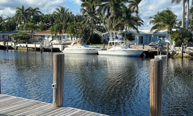 Harbor Village Condo | Relax & Unwind – Walk to the Beach from This 2BR -2BA with Pool and fishing dock