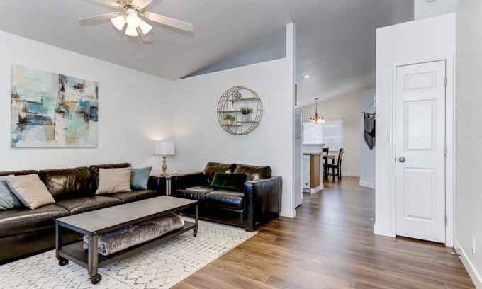 Meridian House | Relaxing and Comfortable
