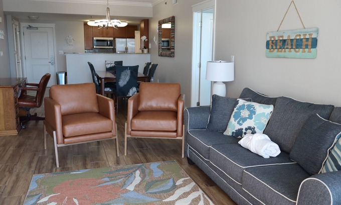 Fort Walton Beach Condo | Relaxing beach condo on the Gulf! Waterscape unit A427. Resort amenities.