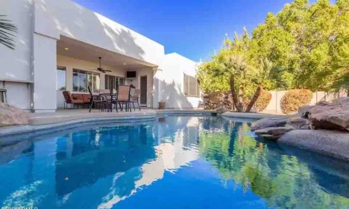 Arrowhead Ranch House | Relaxing home- Elevated golf course lot with pool