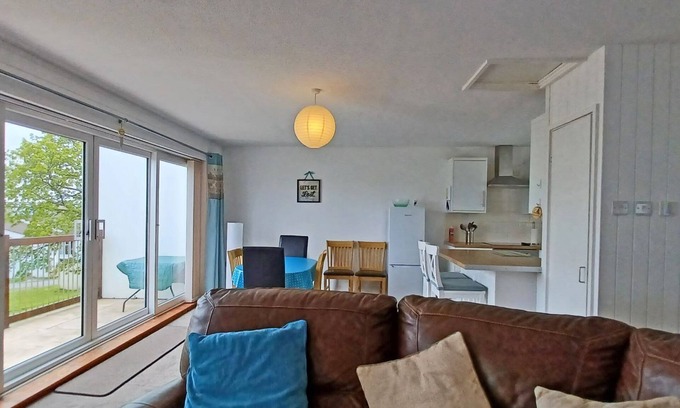 St. Ann's Chapel Cabin | Relaxing home from home in Cornwall