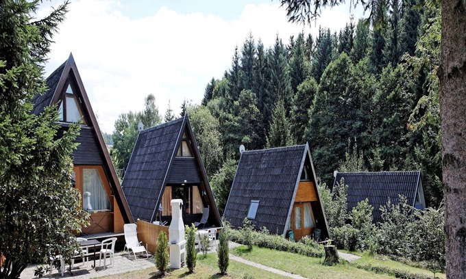 Waldkirchen House | Relaxing Home with Jacuzzi