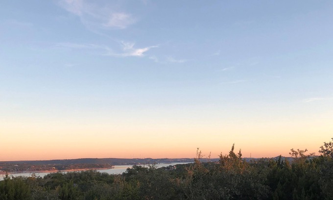 Jonestown Condo | Relaxing Lake Condo Getaway! Enjoy a Fantasic Lakeview for a little R&R