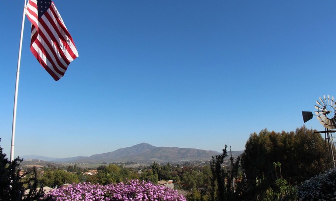 Bonita House | Relaxing Mountain View Retreat with Pool & Spa!
