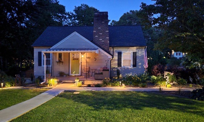 Gastonia House | Relaxing sanctuary and getaway. Pet friendly!
