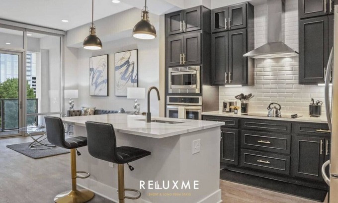 Fourth Ward Apartment | Reluxme | Uptown High-Rise w/Stunning Views