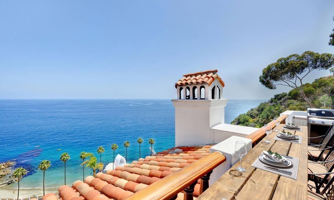 Avalon Condo | Remodeled 1B|1B Villa,Golf Cart, WIFI, Gorgeous Panoramic Ocean Views, golf cart