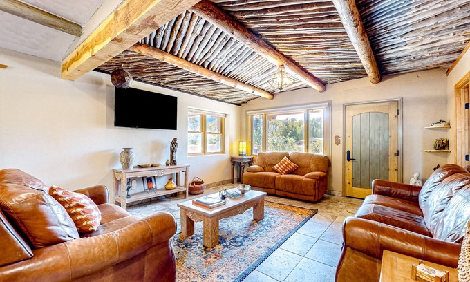 Arroyo Seco House | Remodeled home with spectacular view of El Salto Mountain & fireplace - dogs ok