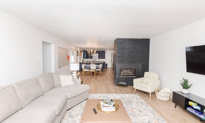 Fargo House | Remodeled Townhome in Central Fargo