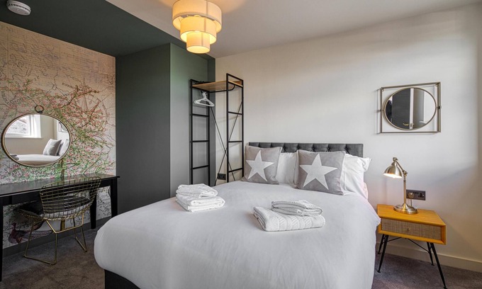 Southport Apartment | Renaissance 9: 1 Bedroom Apartment in Southport