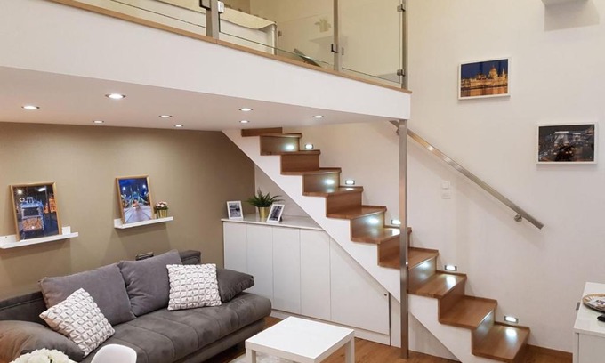 Terezvaros Apartment | Renaissance Studio Apartment