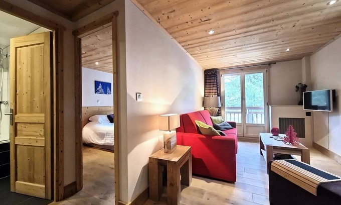 Val-d'Isere Apartment | Renovated 2-room apartment in Laisinant-ski-in ski-out