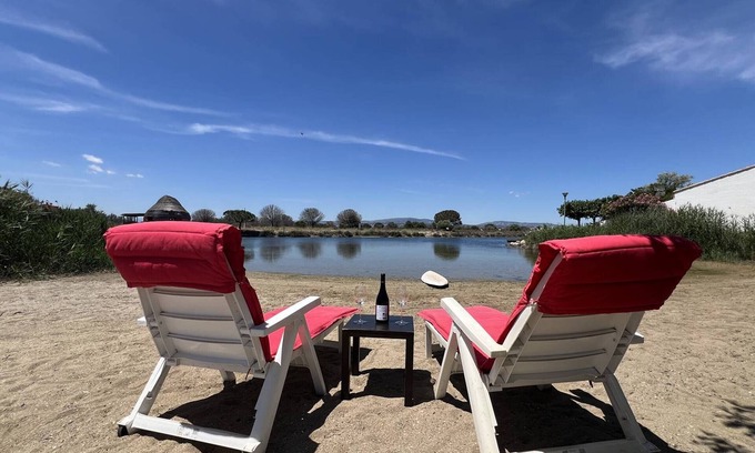 Le Barcares Villa | Renovated 2BR Villa with AC & WIFI, near beach, 5 ppl