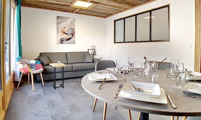 Les Menuires Apartment | Renovated Apartment Near Pistes · Balcony · Sauna · Hammam · WIFI · Sleeps 6