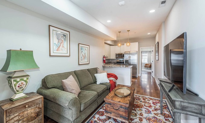 Upper Fells Point Apartment | Renovated apartment in walking Distance to Fells waterfront, Hopkins & P.Park