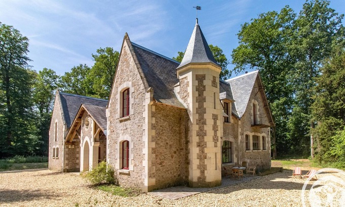 Le Vieil-Bauge Cottage | Renovated historic house with garden, pets allowed, parking - near Baugé