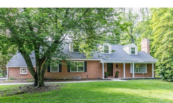 Wilmington House | Renovated House, close to Downtown Wilmington, Trolley Square and PA