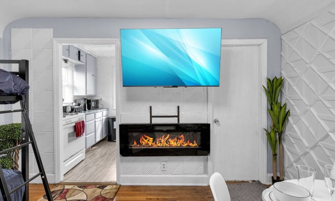 Buffalo Apartment | Renovated Master Suite
