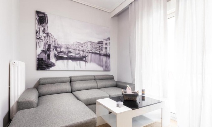 Larissa Apartment | Renovated penthouse in the center of Larissa